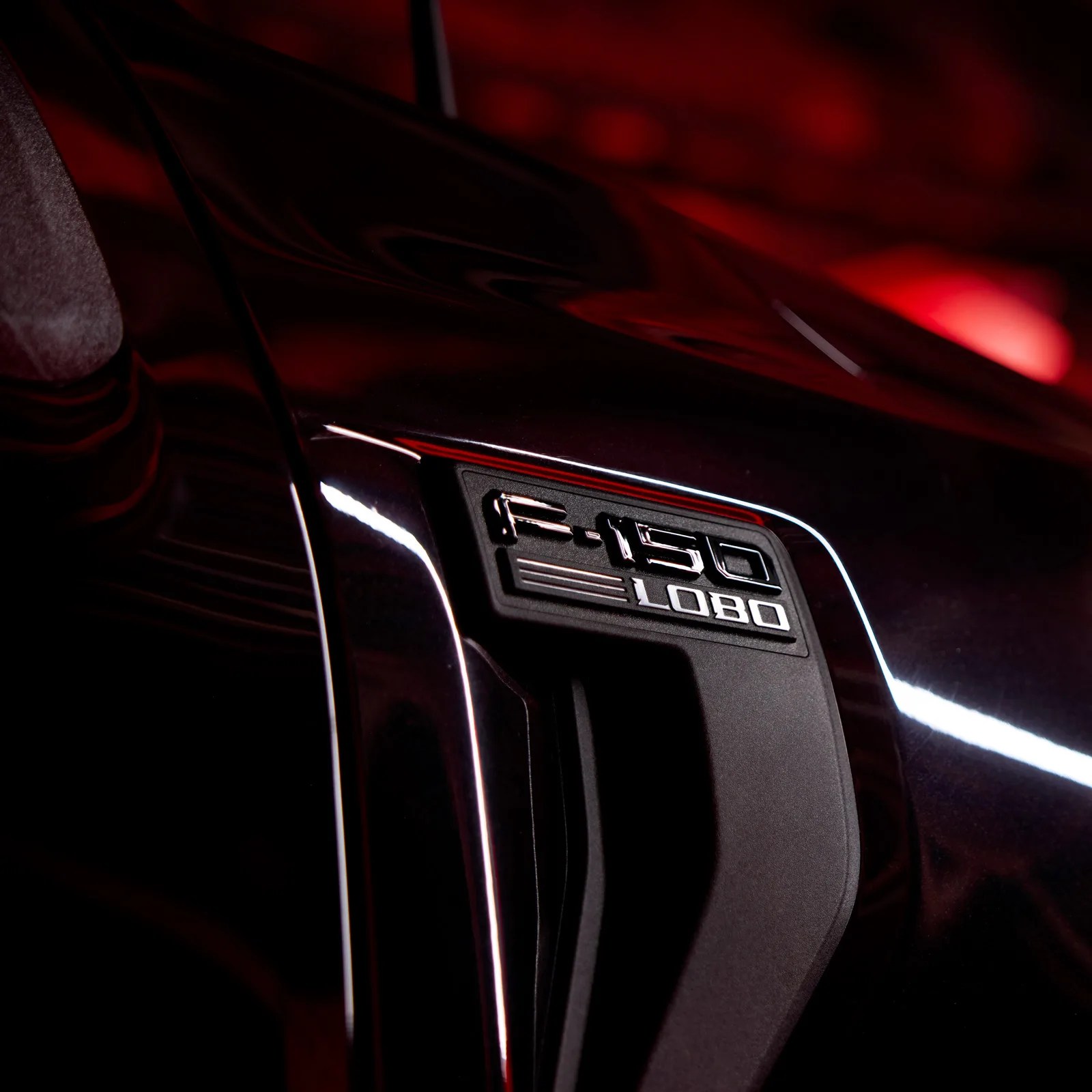 A view of the package badging of the 2025 Ford F-150 Lobo