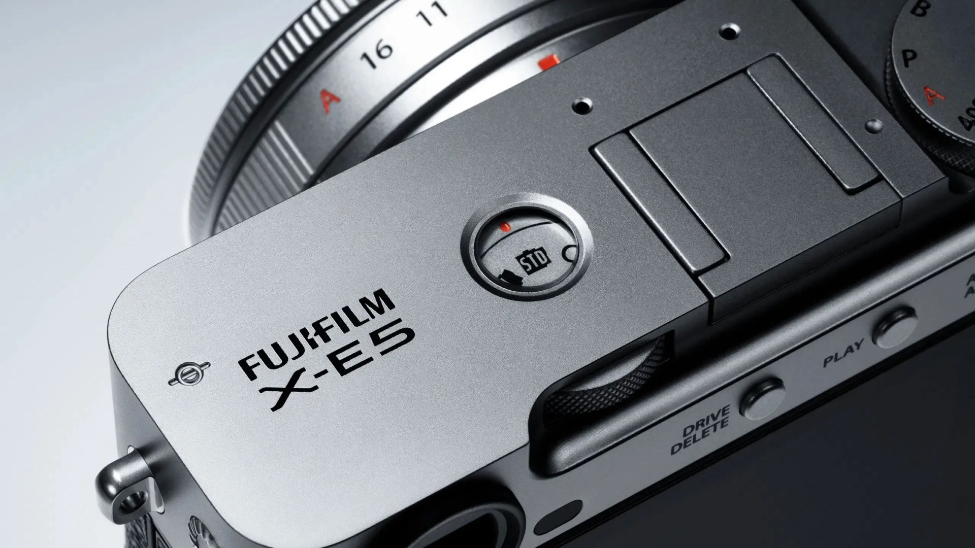 Fujifilm X-E5 mirrorless camera