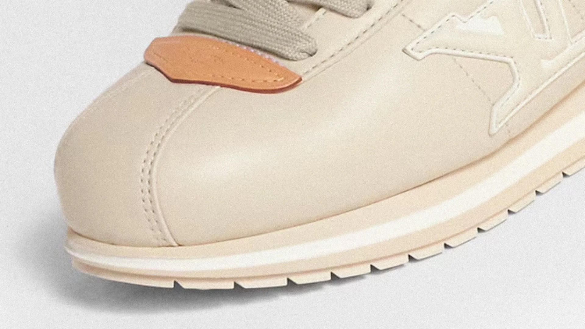 Louis Vuitton LV Buttersoft Sneaker toe