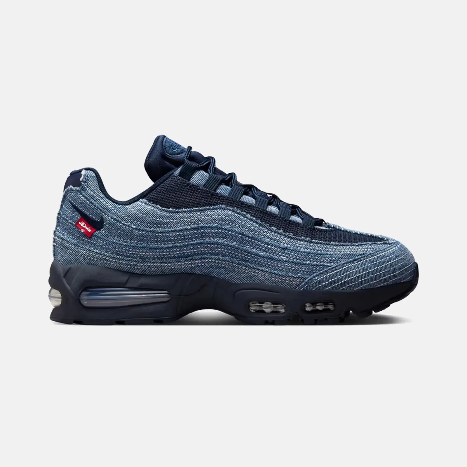 Nike Air Max 95 x Levi's in blue in profile