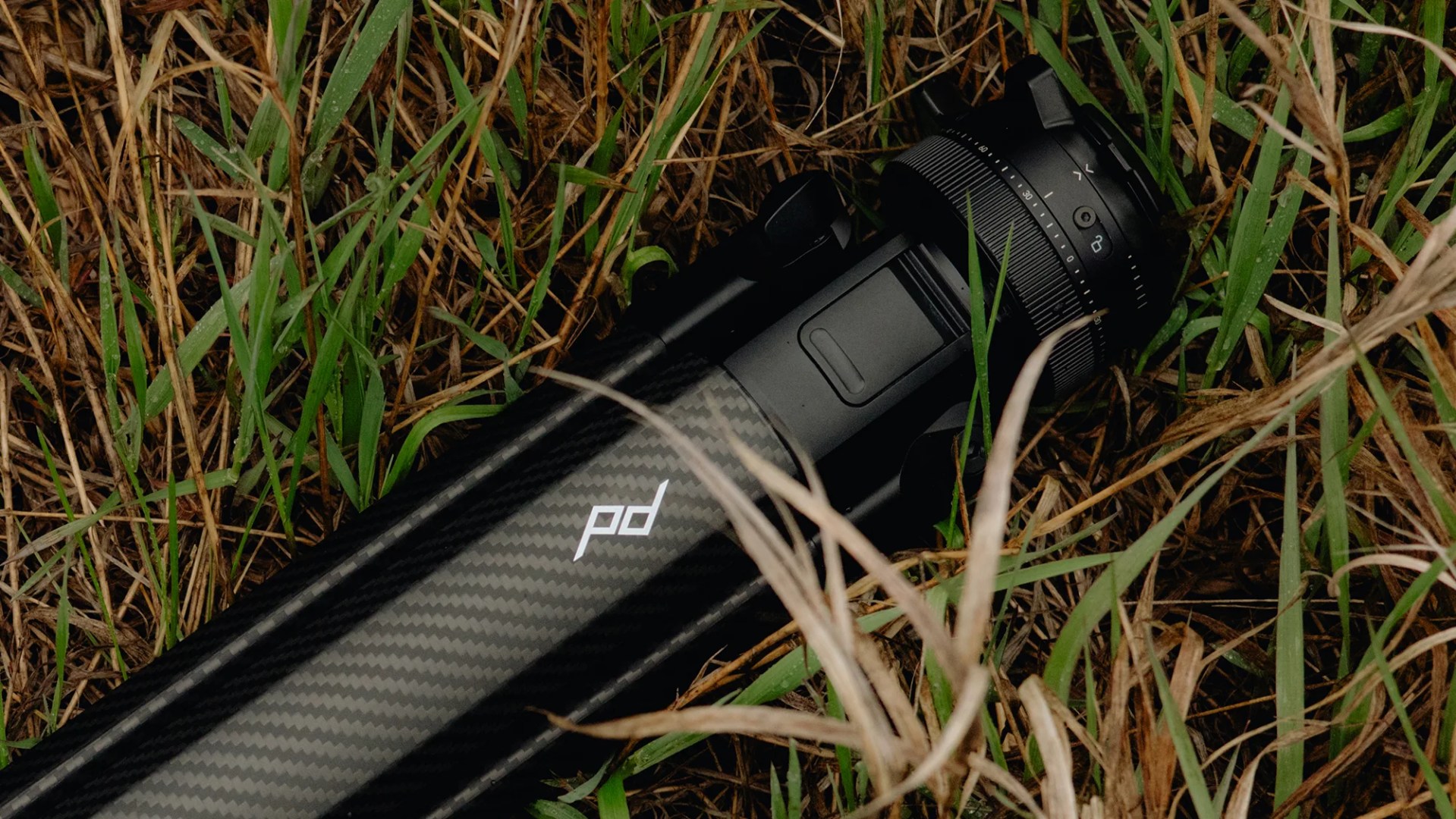 Peak Design Tripod in grass