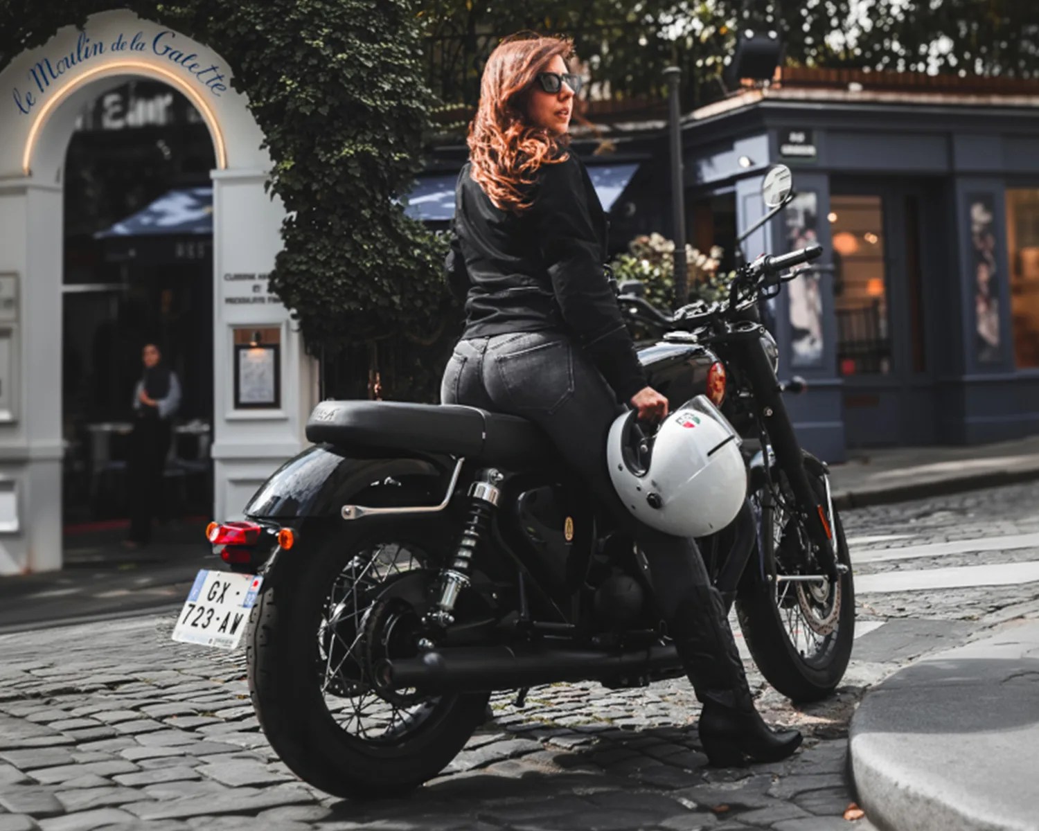 bsa goldstar 650 female rider