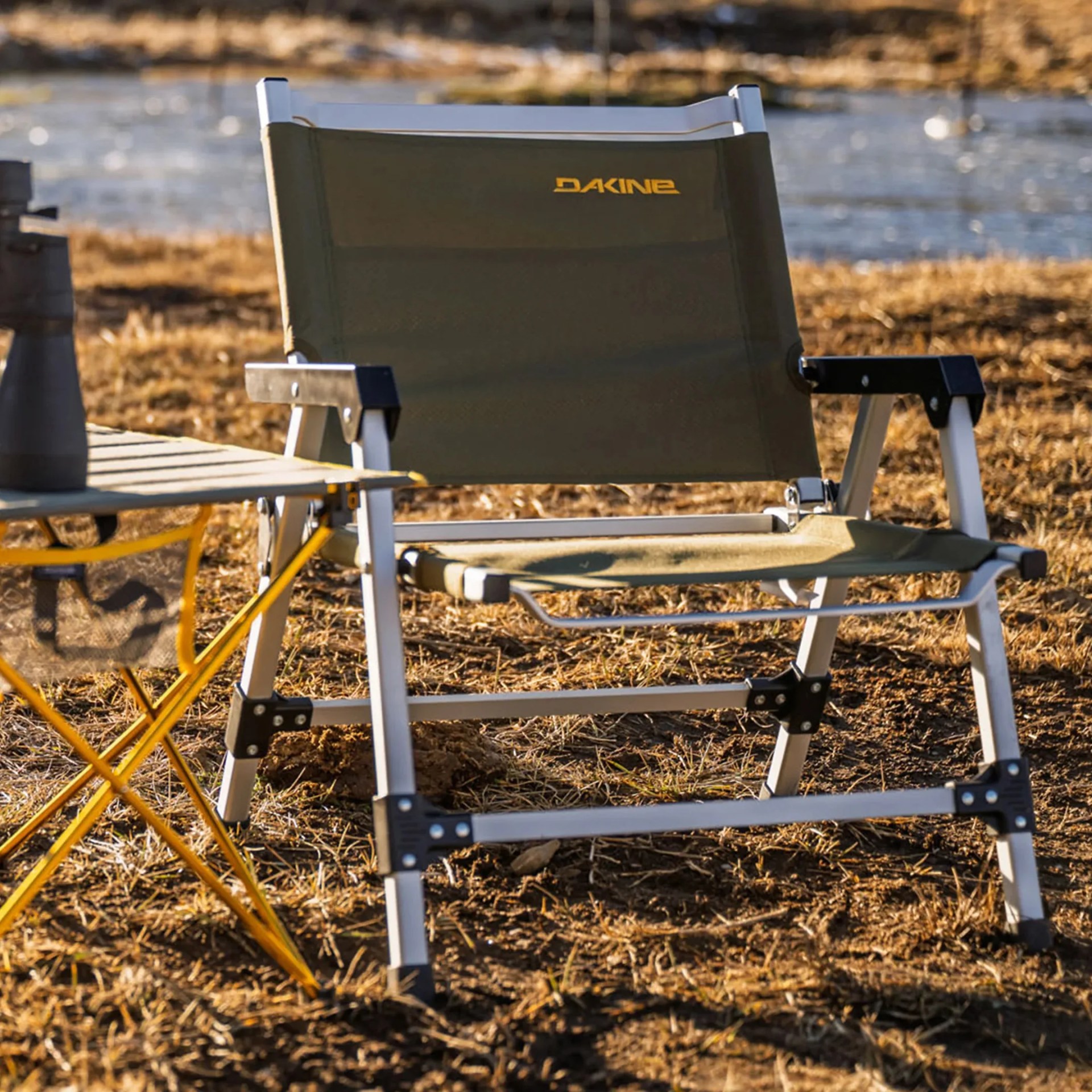 dakine folding camp chair utility green