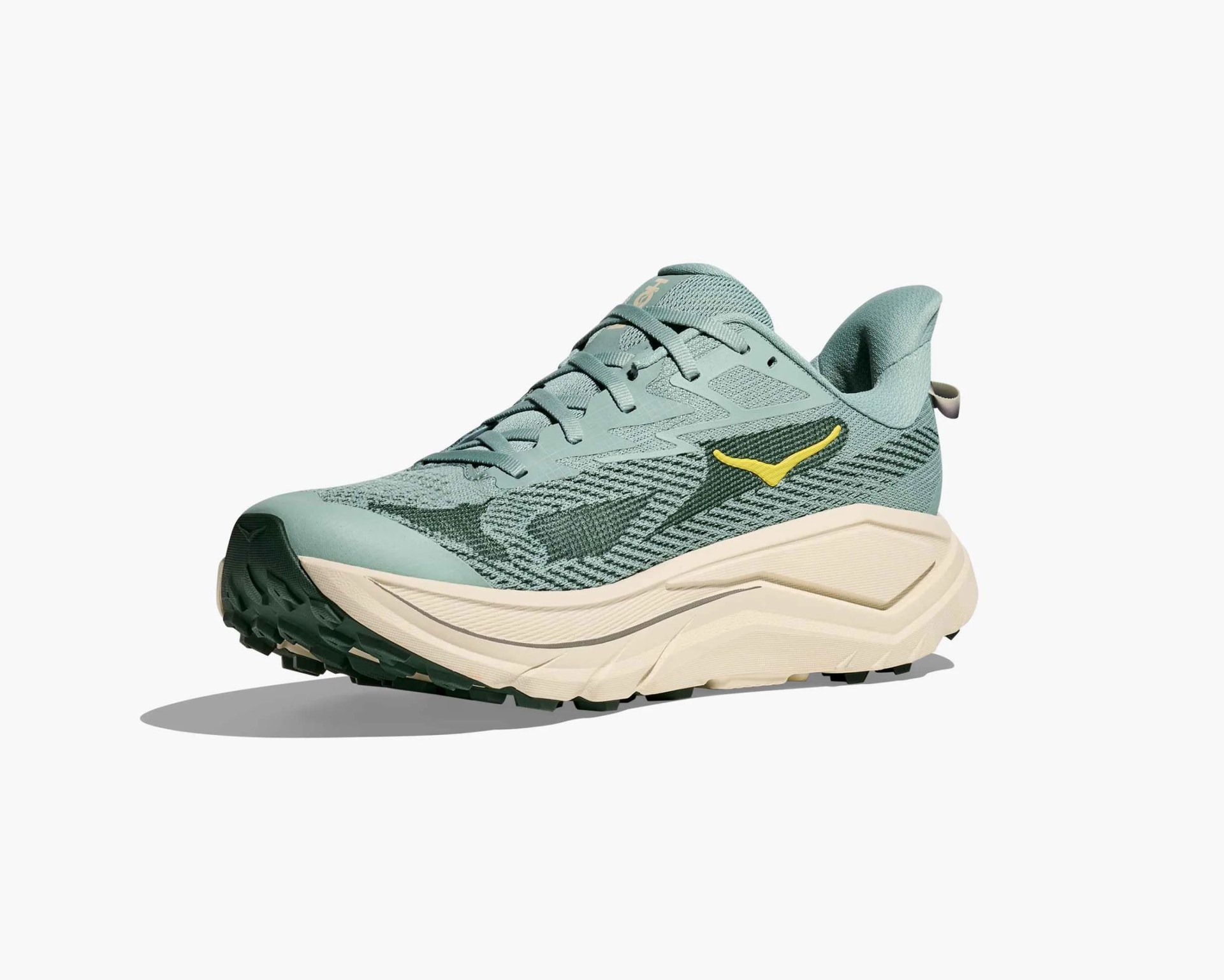 Hoka Challenger 8