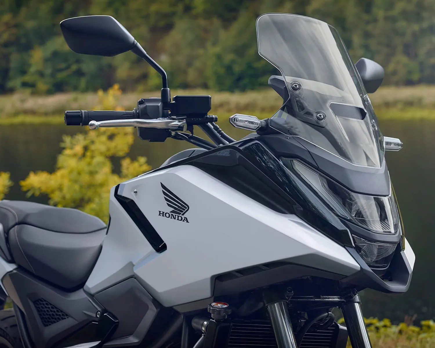 honda nc750x fairing detail