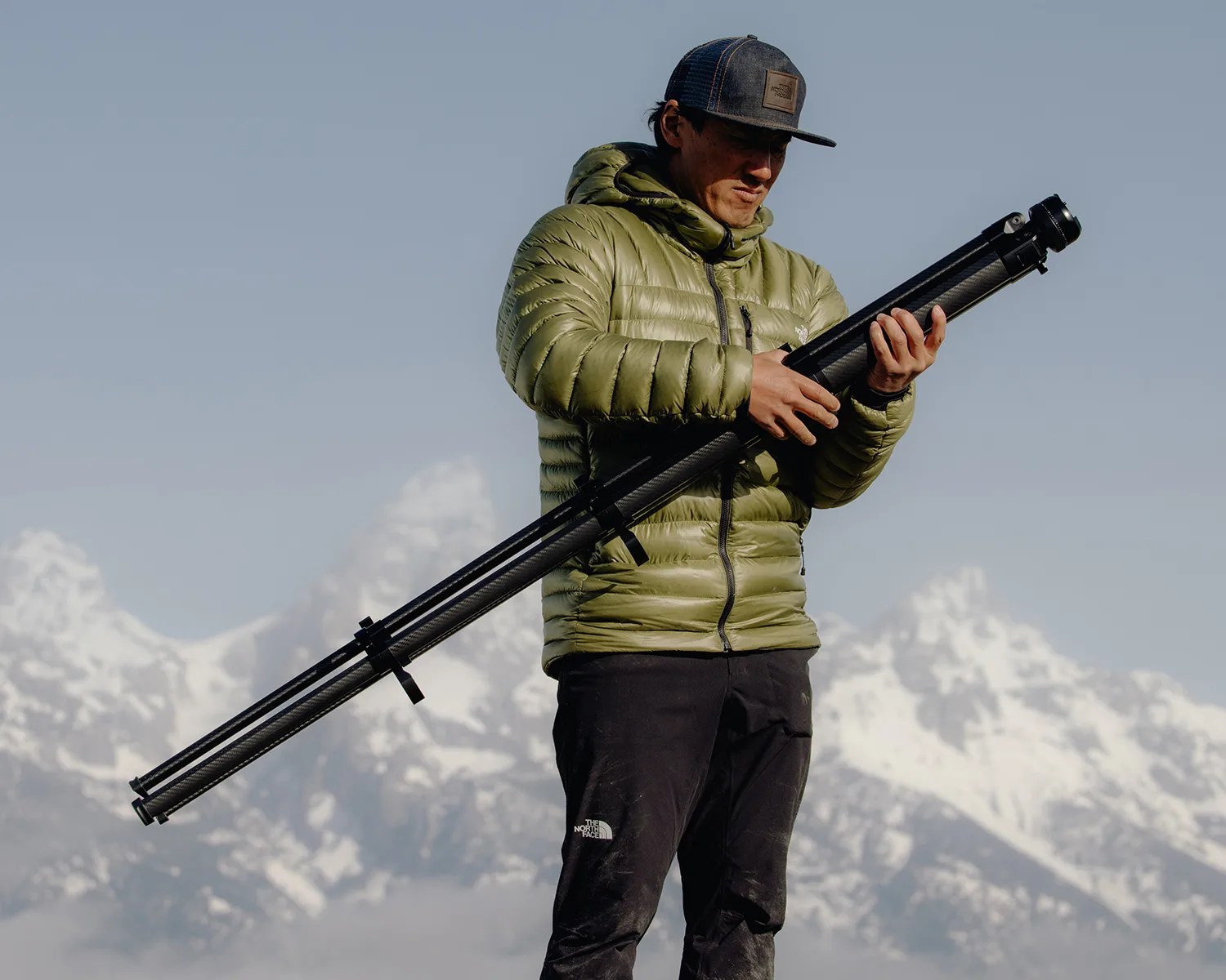 jimmy chin peak design pro tripod full