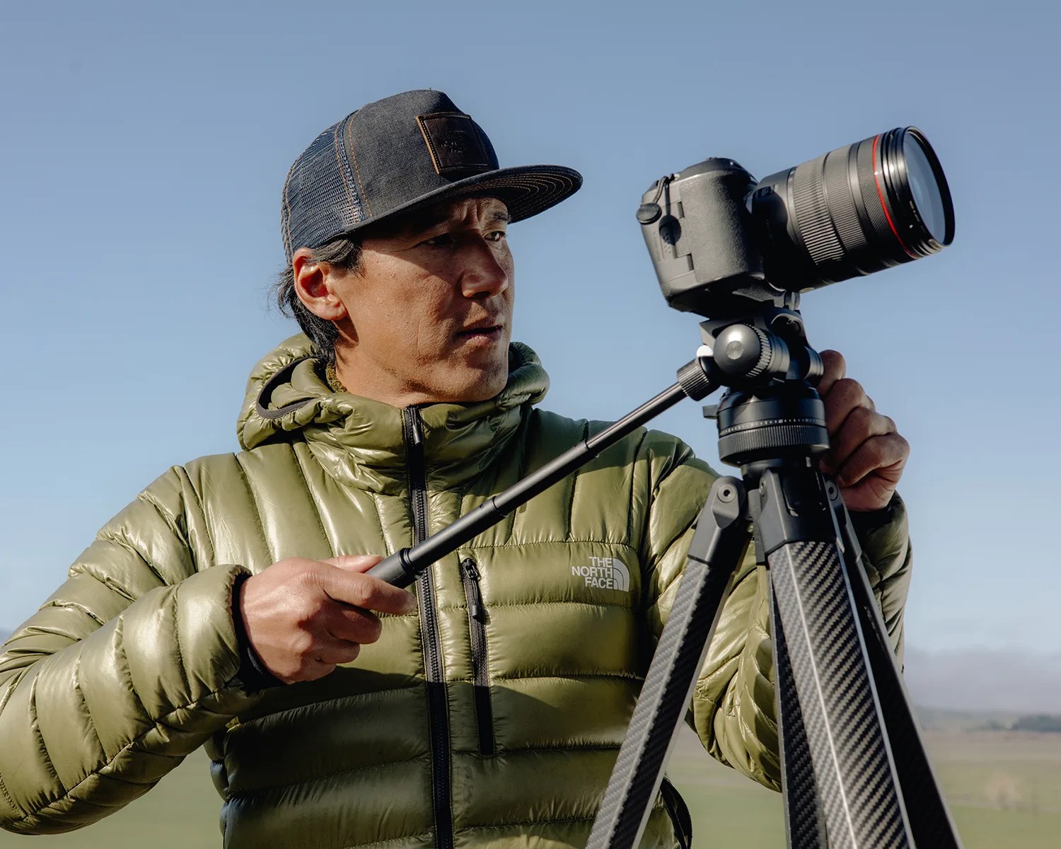 jimmy chin peak design pro tripod