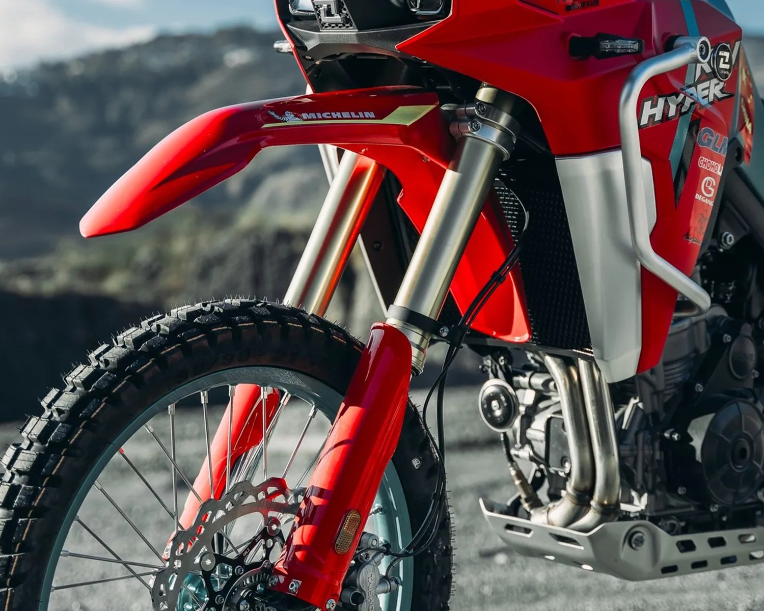 kove 800x rally adventure motorcycle suspension detail