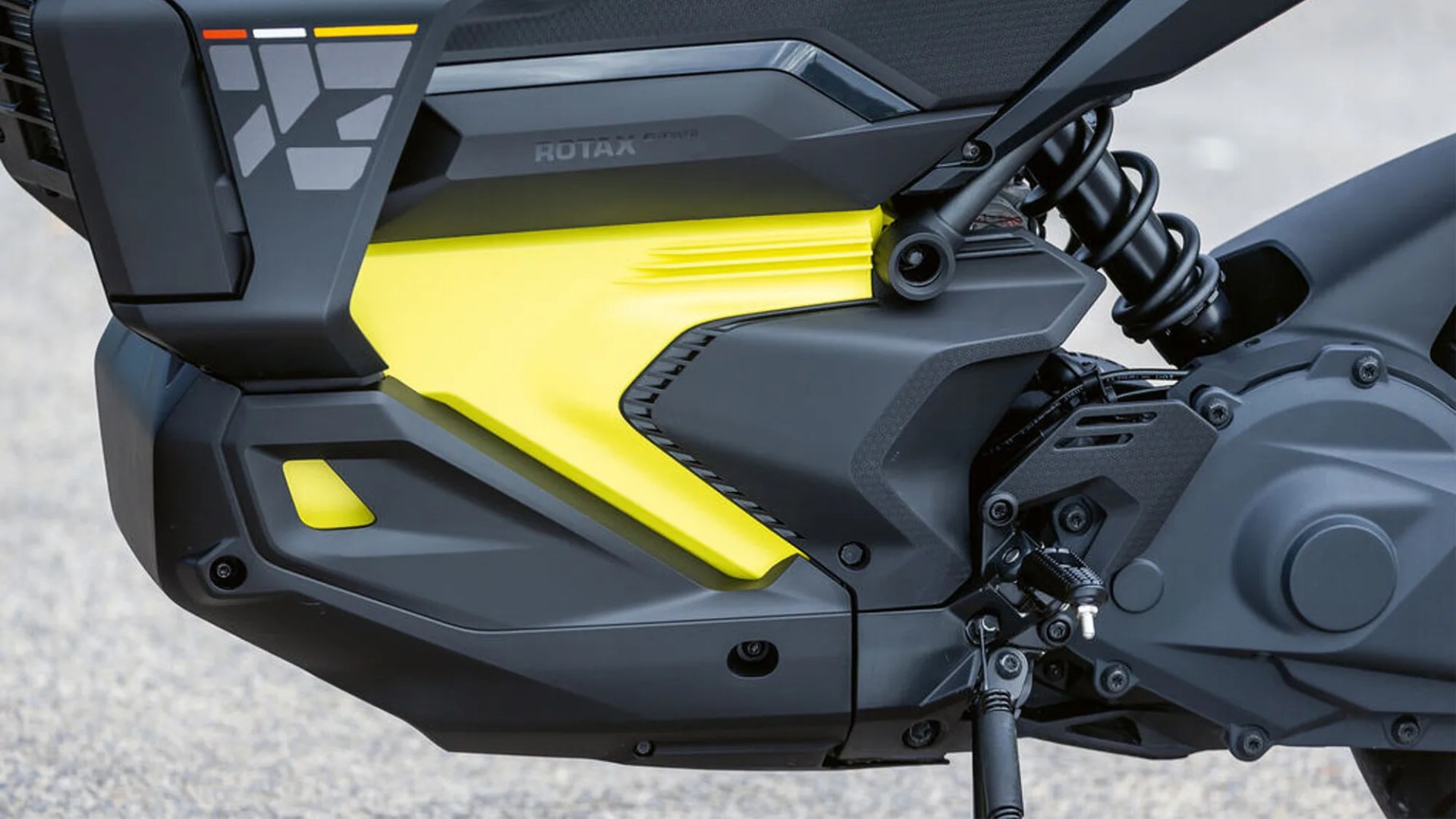 2025 Can-Am Pulse closeup