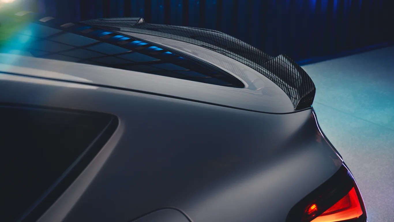 acura integra carbon spoiler close-up