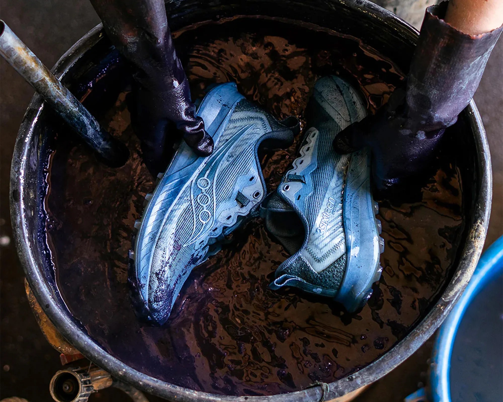 3sixteen x Saucony Peregrine 15 Gesso sneakers being dyed