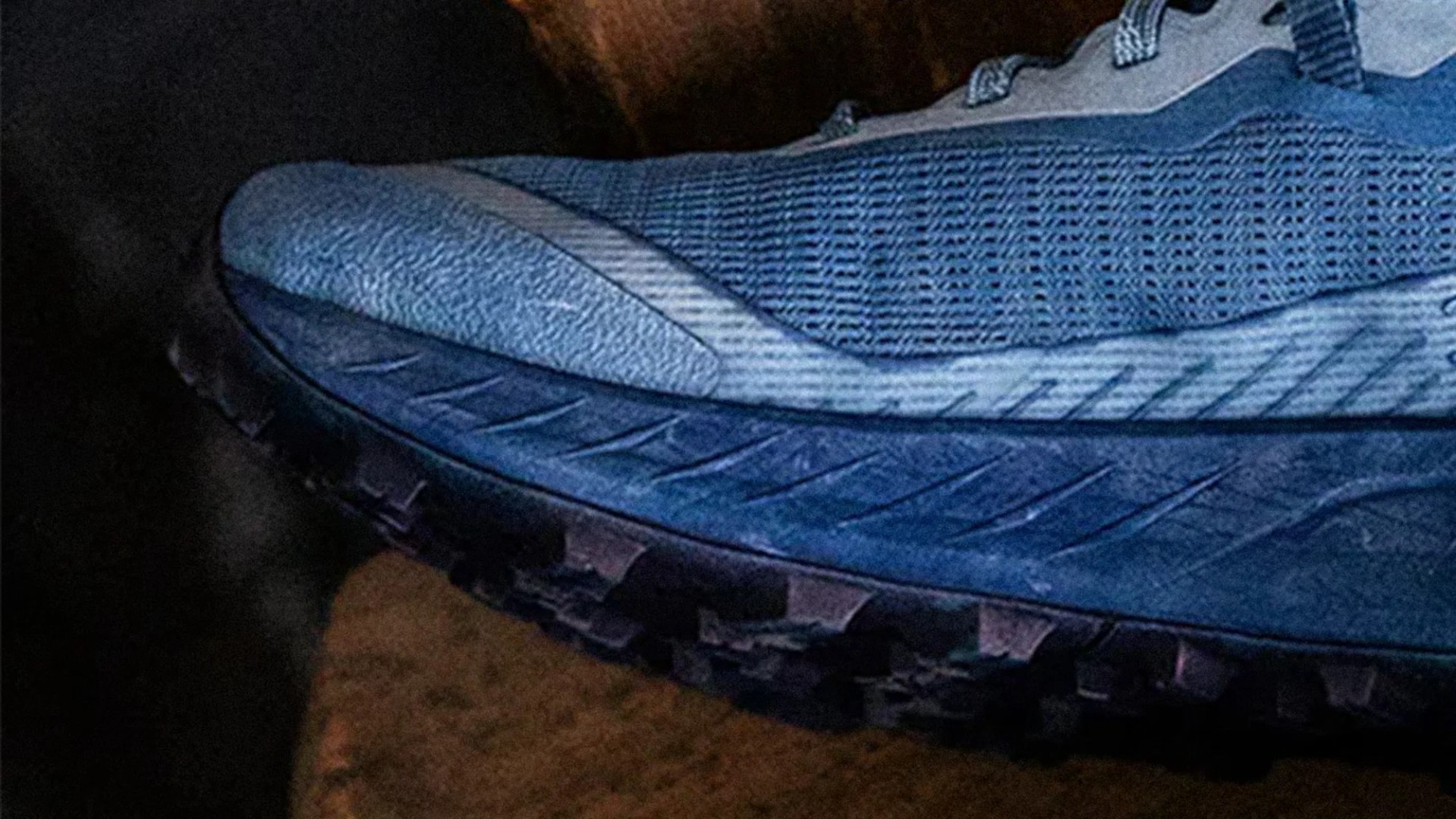 Closeup of 3sixteen x Saucony Peregrine 15 Gesso sneaker toe