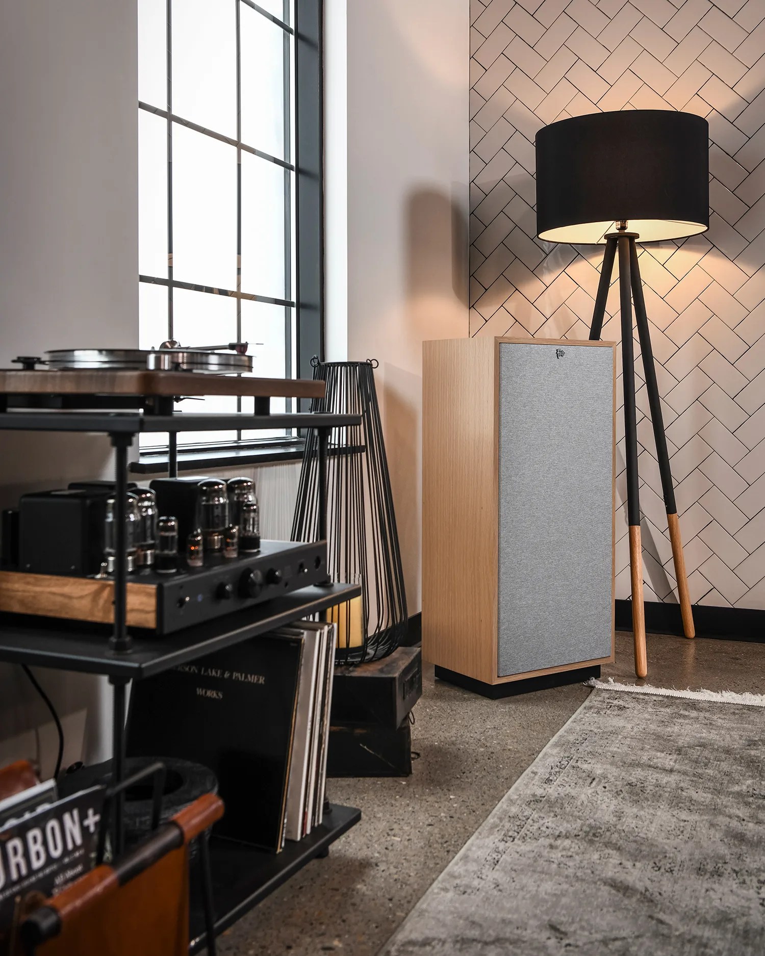 Klipsch Heresy IV in red oak