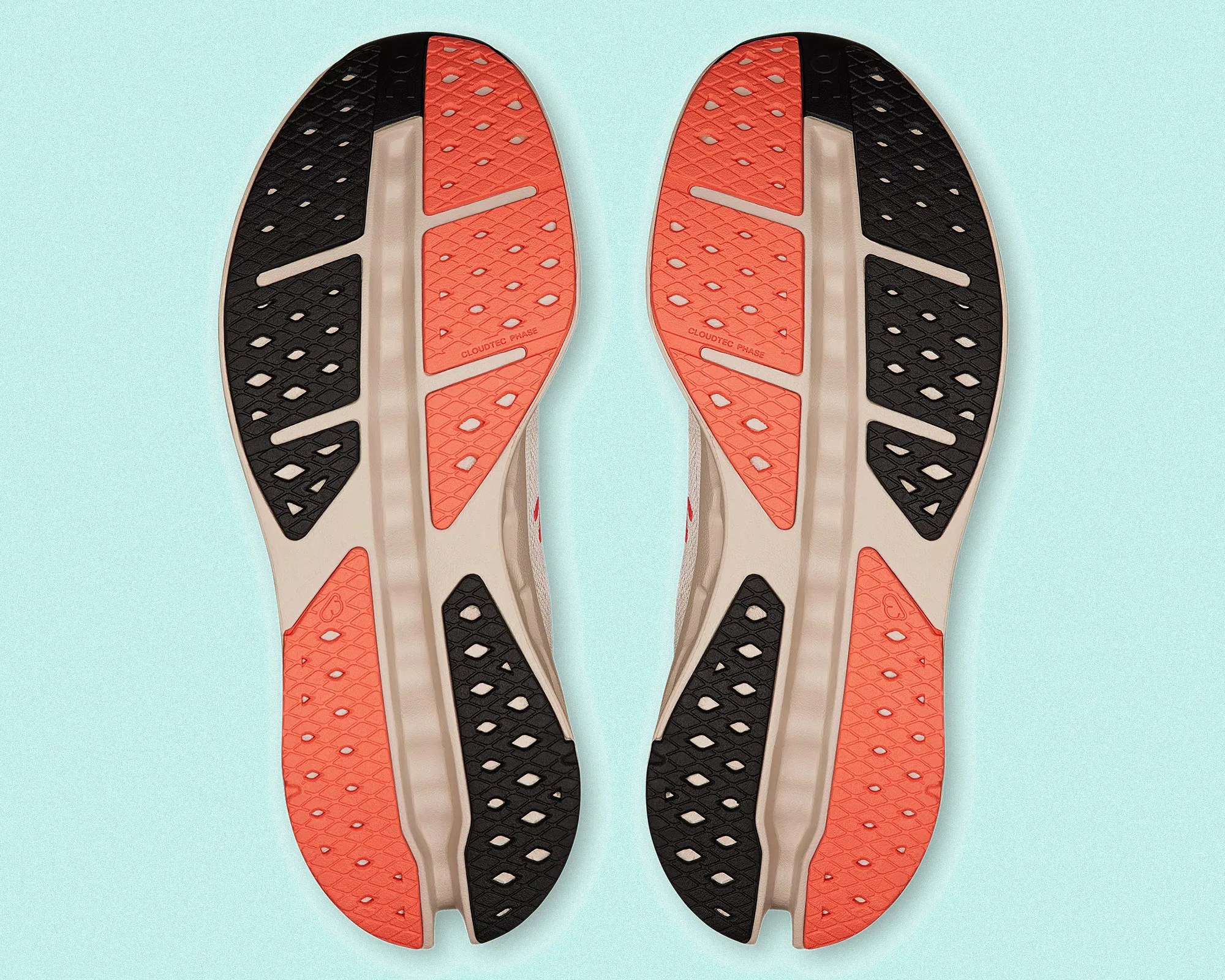 On Running Cloudsurfer Max bottoms