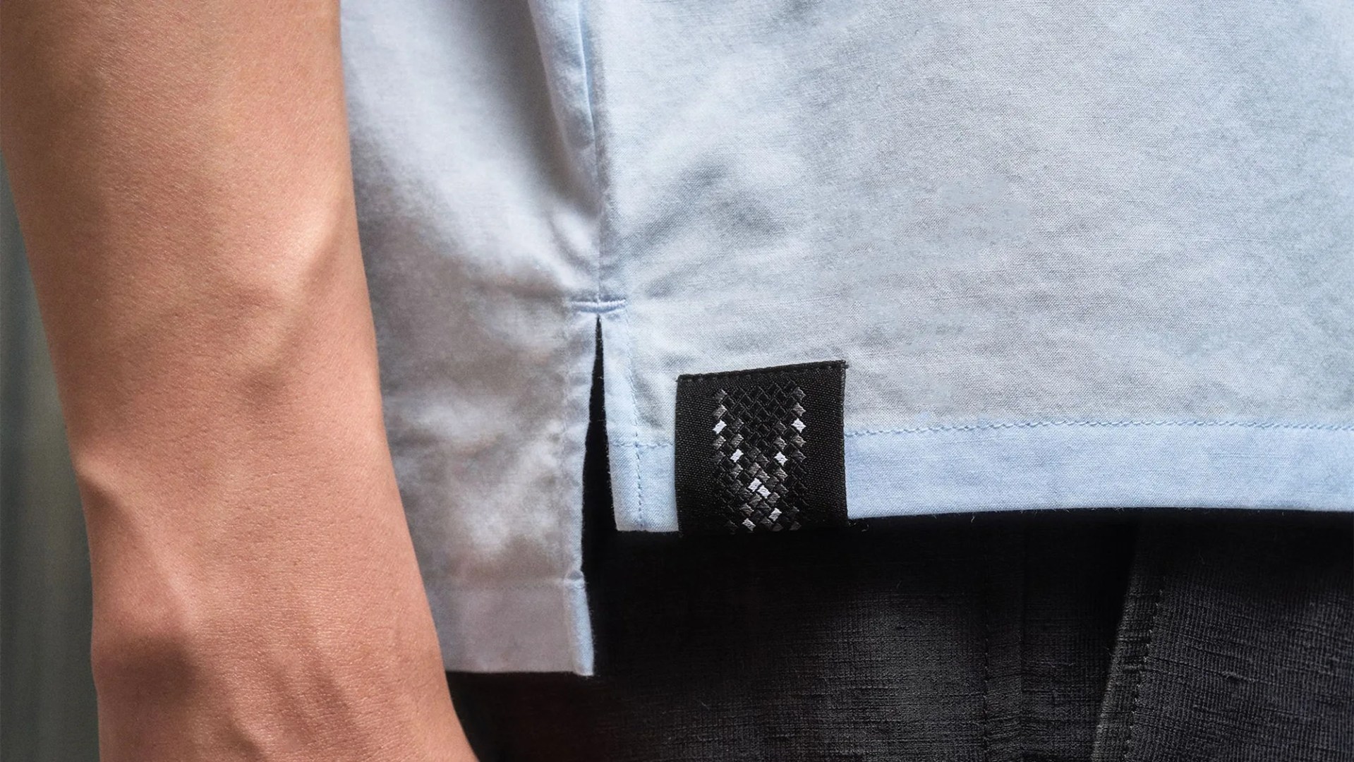 Outlier Freecotton Shortsleeve Shirt hem closeup
