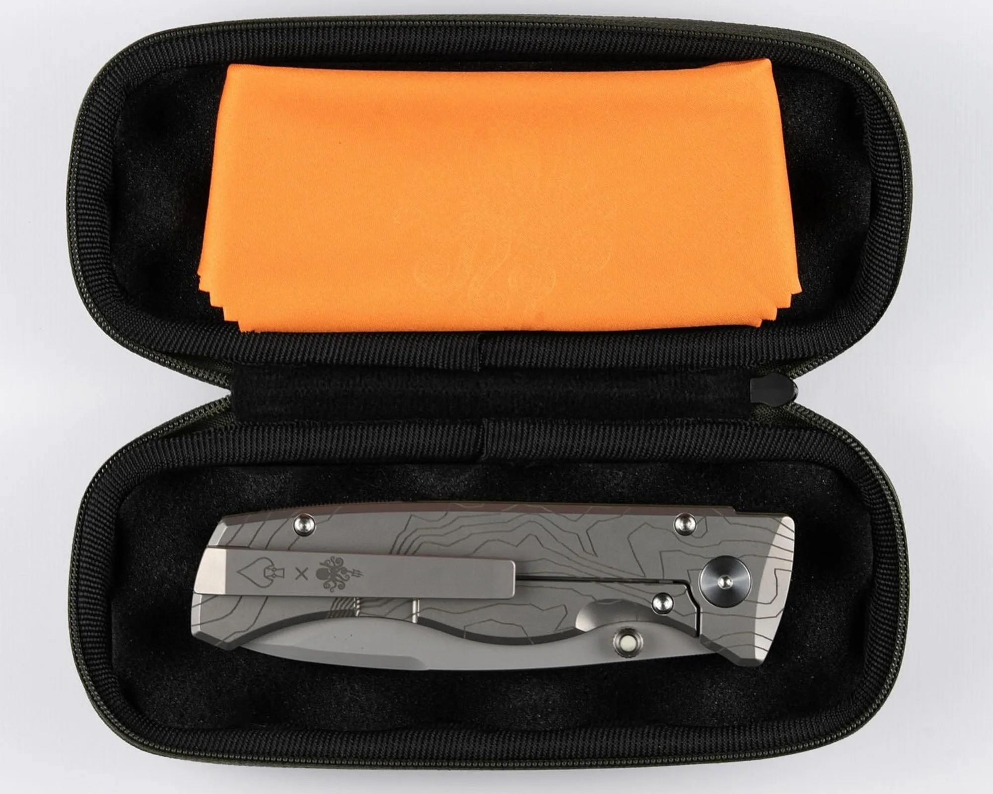 Prometheus Design Werx x Watches of Espionage Birdwatcher knife in case