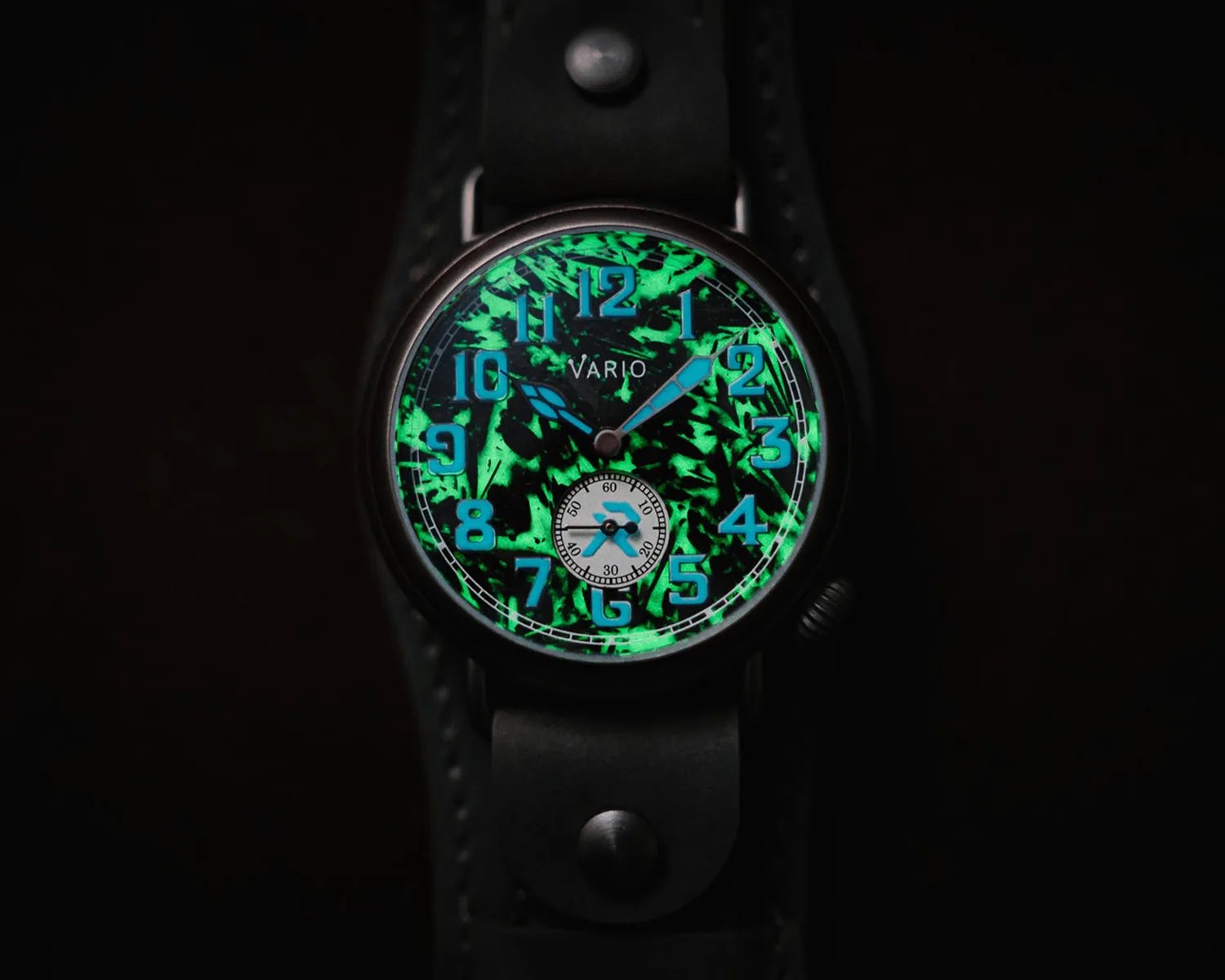 a vario x rze watch glows in the dark