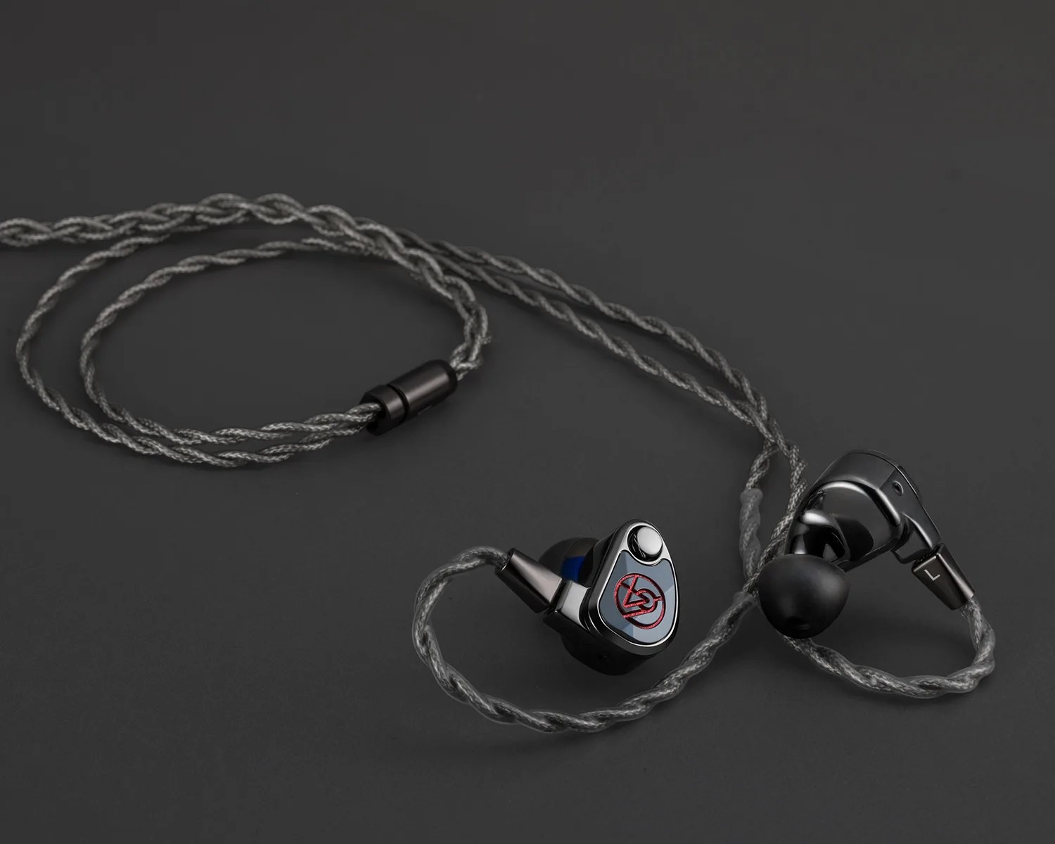 Astell&Kern X10 earphones