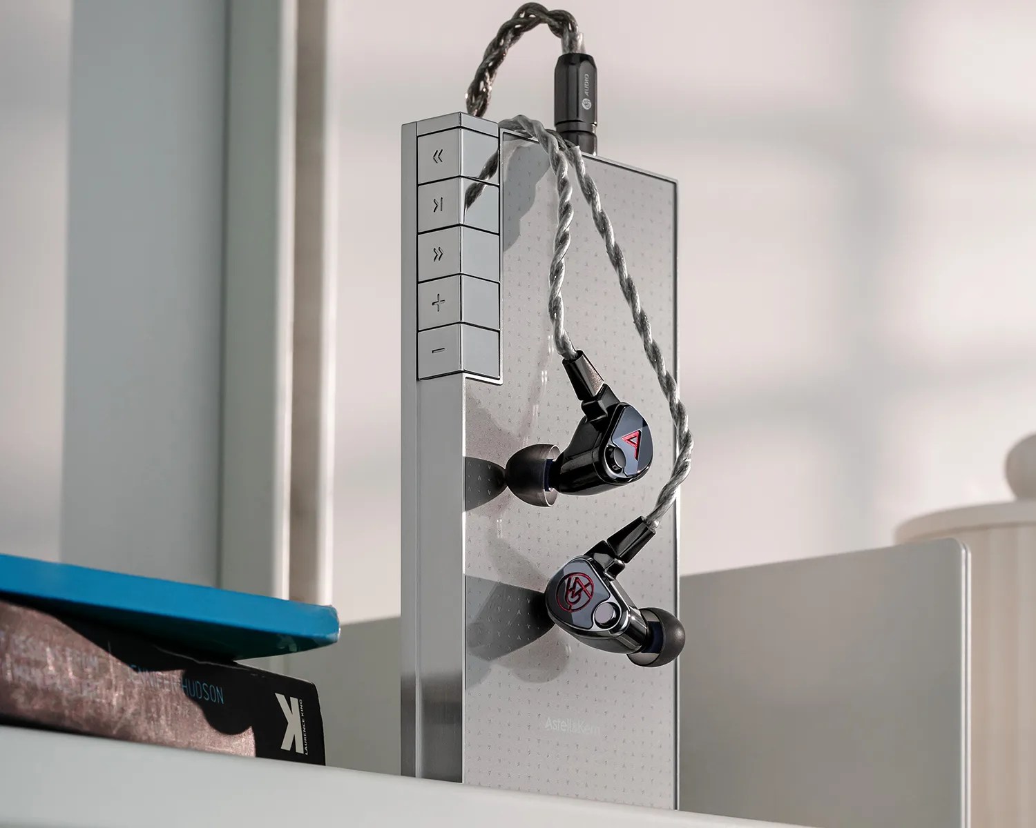 Astell&Kern X10 earphones