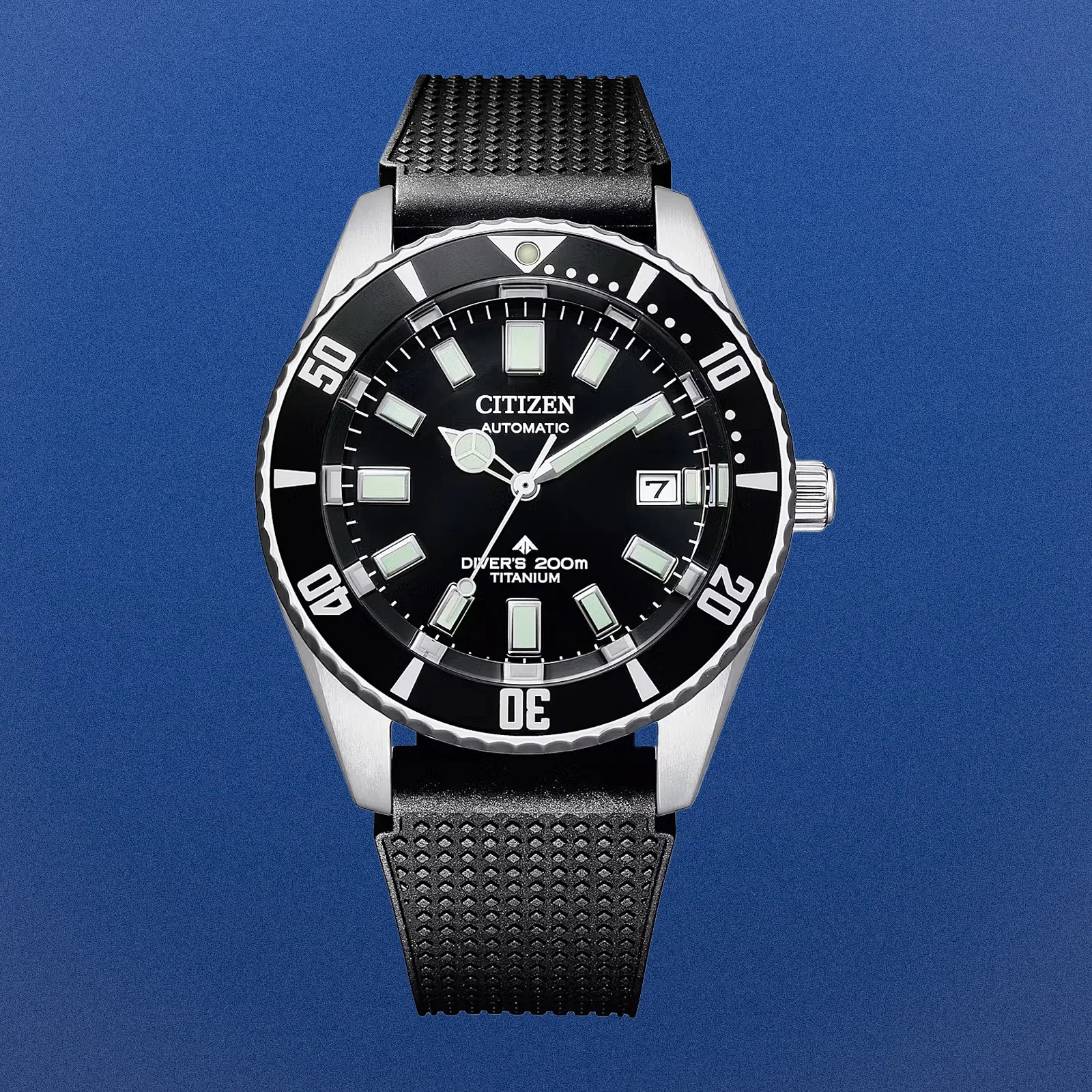 a black Citizen dive watch