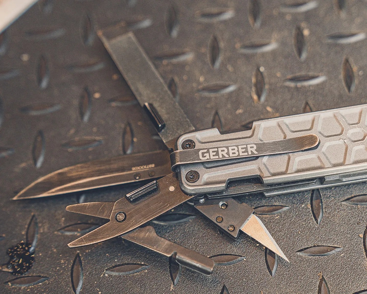 gerber lockdown pry deployed