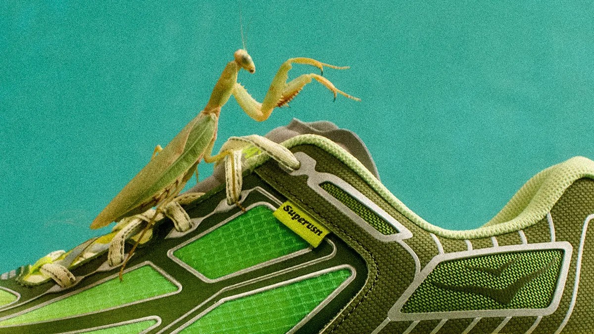 hoka x supervsn clifton one9 mantis macro