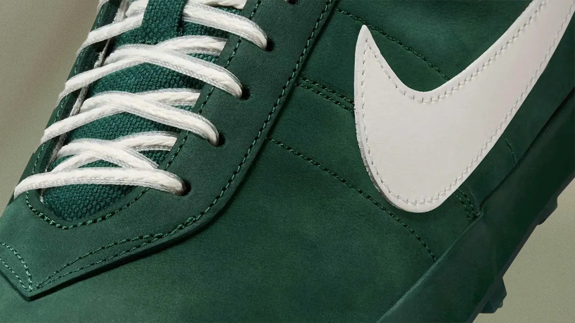 Nike Astrograbber
