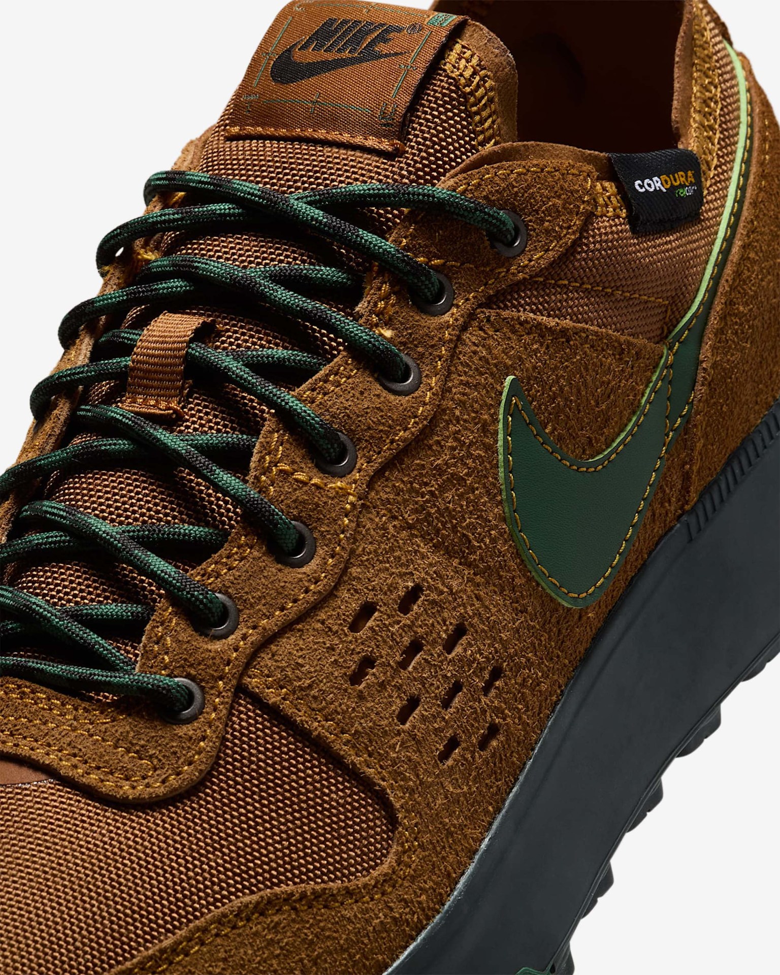 Nike C1ty Premium