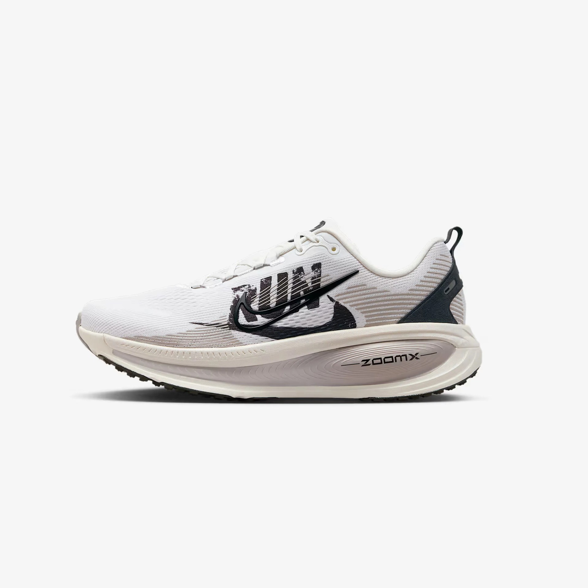 Nike vomero 18 running shoe