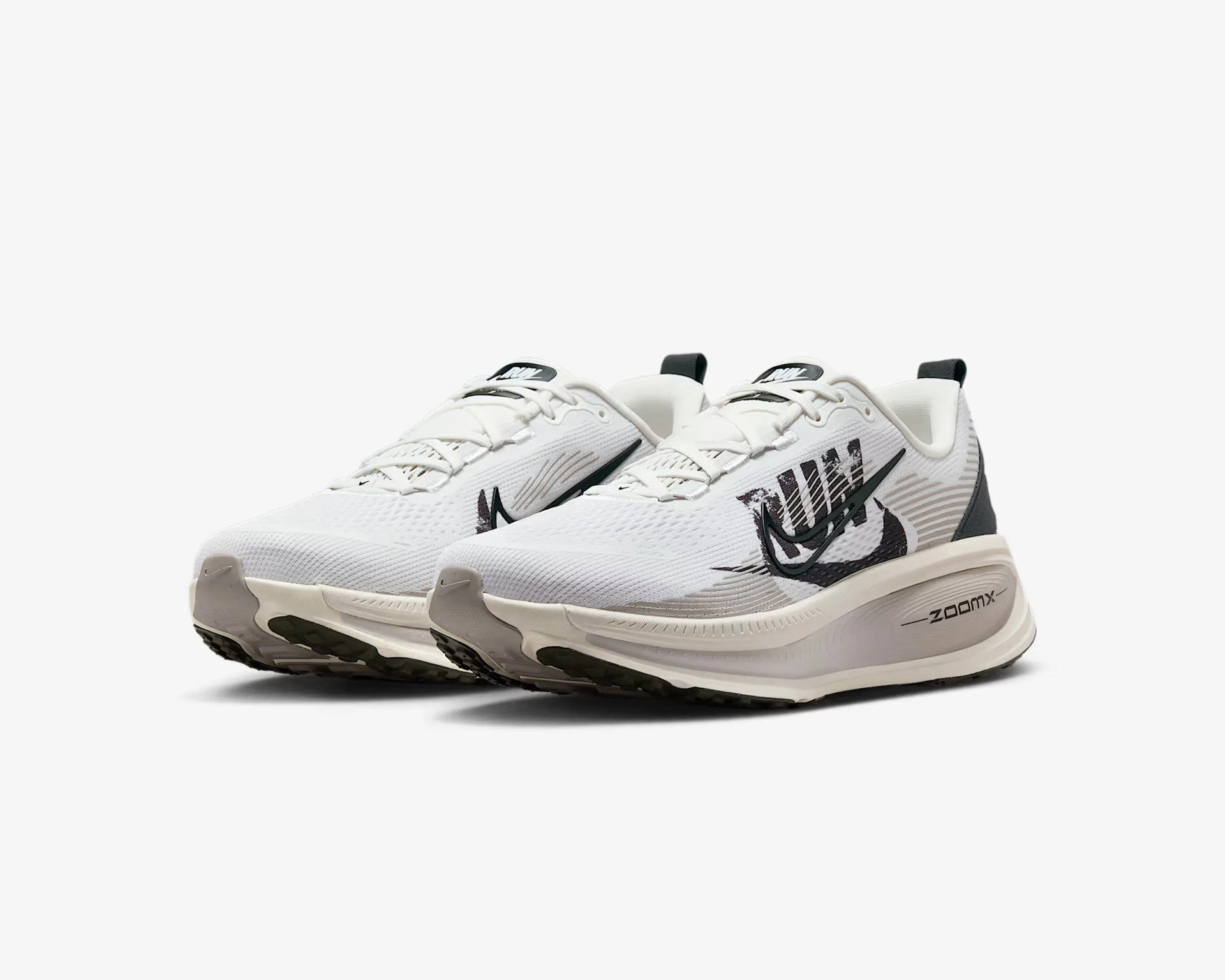 Nike vomero 18 running shoe