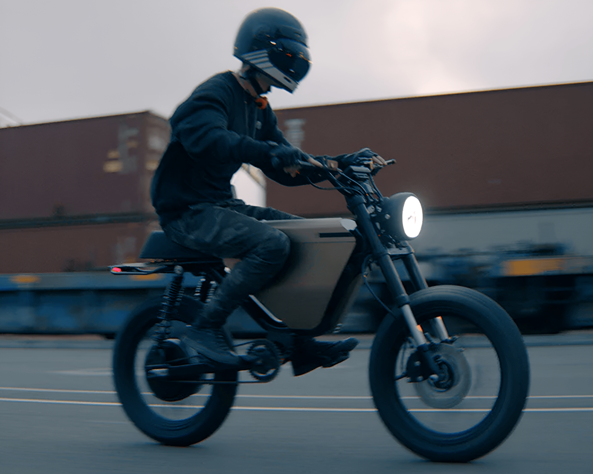 onyx rcr 80v evening cruise