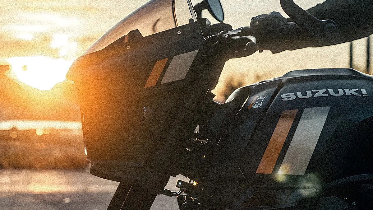 suzuki gsx-8tt motorcycle macro