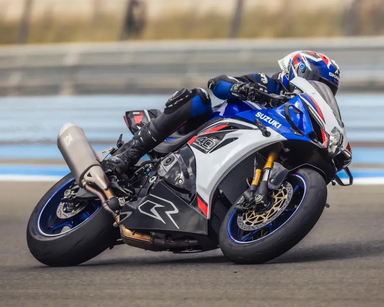 2026 suzuki gixxer 1000 track action