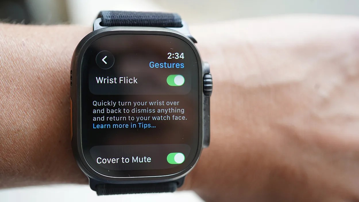 watchOS 26 wrist flick